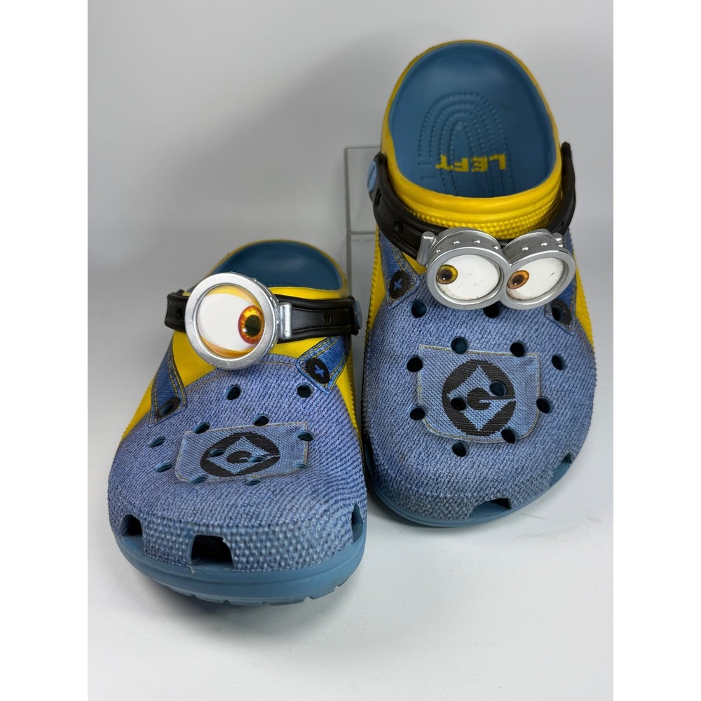 Crocs Minions Classic Clogs Mens 8 Womens 10 Blue Denim Yellow Goggle Eyes